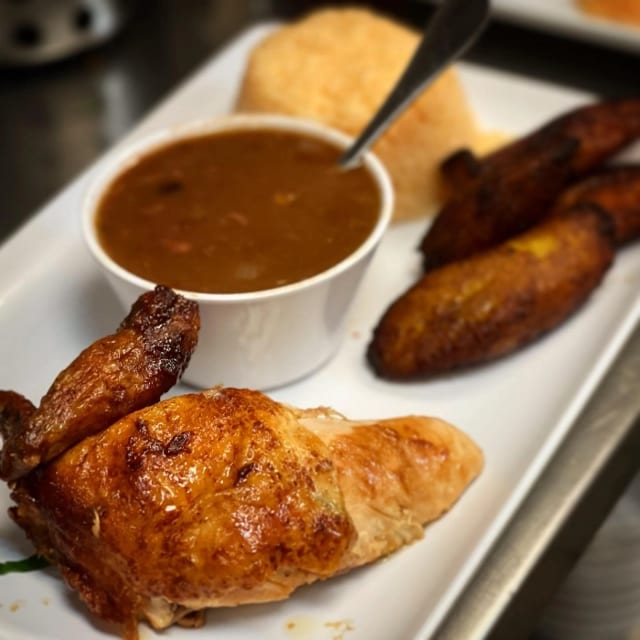 1/4 Chicken Box Plus 3 Sides.