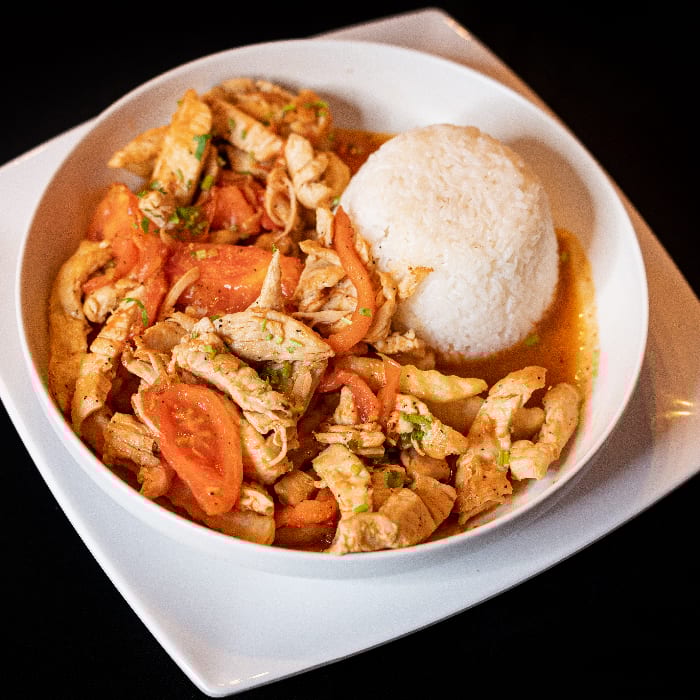 Pollo Saltado.